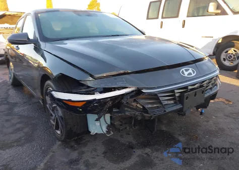 2024 Hyundai Elantra Hybrid Limited z USA, uszkodzony, nr VIN KMHLN4DJ2RU093761